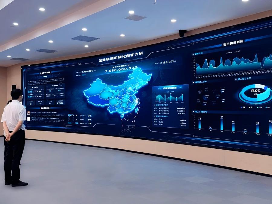 A: In terms of display content, ensure that the information is accurate, real-time and organized. For example, clearly present monitoring images and key data, and use professional layout and design to make the information clear at a glance, highlighting the efficiency and rigor of the control center. Using its high definition and color performance, play high-quality promotional videos, achievement displays, etc., to highlight the strength and achievements of the center. At the same time, through interactive functions, such as touch operation to display detailed information, enhance the visitor's sense of participation and experience, show the modernization and technology of the control center, and thus comprehensively enhance its image and influence.